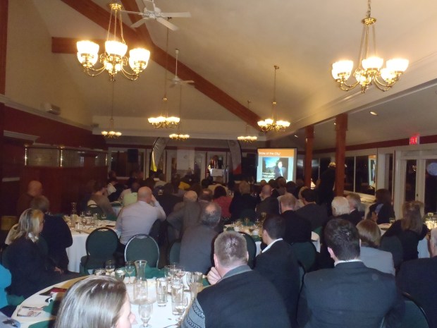 Mayor Peter Milobar speaks to chamber AGM.