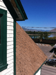 Federal Building looks out at West Victoria Street.