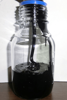 Residual fuel oil, or Bunker C oil. (Image Credit: Glasbruch2007 / Creative Commons) 