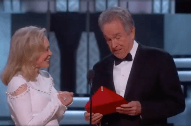 Faye Dunaway and Warren Beatty with the wrong envelope.